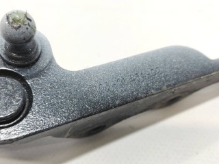 Петля амортизаторов подъемной задней двери, ориг. номер 1035434-00-L, Tesla Model X рест 2021-2026