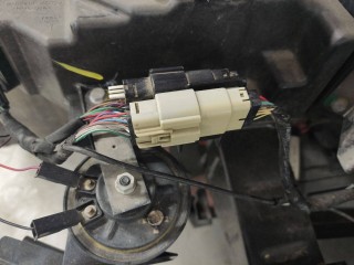 Фишка (разъем) электропроводка подкапотная, ориг. номер 1032438-03-B, Tesla Model X 2015-2021