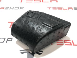Упор направляющей сиденья, ориг. номер 1133020-00-D, Tesla Model 3 2017-2021