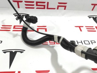 прочая запчасть, ориг. номер 1077579-00-K, Tesla Model 3 2017-2021