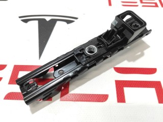 прочая запчасть, ориг. номер 1068130-01-B, Tesla Model 3 2017-2021