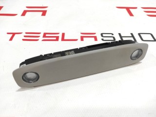 Фонарь подсветки салона, ориг. номер 1092575-00-J, Tesla Model 3 2017-2021
