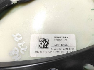 Накладка стойки B, внутренняя, ориг. номер 1058402-03-A, Tesla Model S 2012-2016