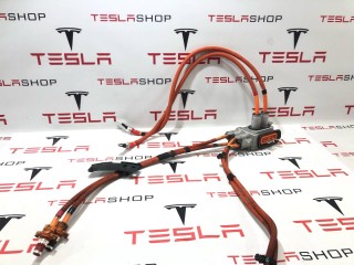 Сплиттер, ориг. номер 1055868-10-D, 1097000-00-F, Tesla Model S