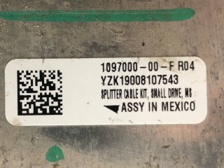 Сплиттер, ориг. номер 1055868-10-D, 1097000-00-F, Tesla Model S
