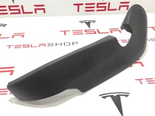 Накладка салазки сидения (водительская), ориг. номер 1013093-00-A, AG131059, Tesla Model S 2012-2016