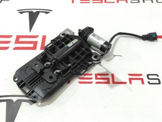 прочая запчасть, ориг. номер AG151536-C1, Tesla Model X 2015-2021