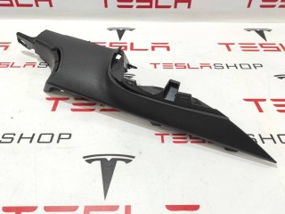 Накладка ремня безопасности стойки С, ориг. номер 1086285-00-G, Tesla Model 3 2017-2021