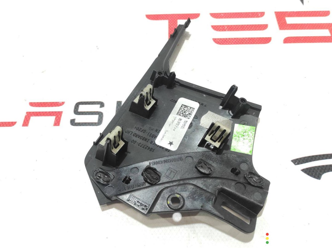 Декоративная накладка центральной панели (Торпедо) Tesla Model S 2016-2021, 1042773-12-C, фото 3