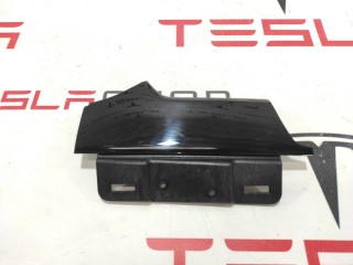 Декоративная накладка центральной панели, ориг. номер 1042772-12-C, Tesla Model S 2016-2021