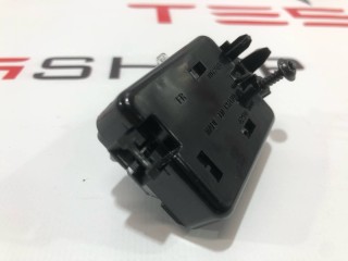 Фонарь подсветки салона, ориг. номер 1002484-00-C, 1046533-00-A, 1023772-00-A, Tesla Model S 2016-2021
