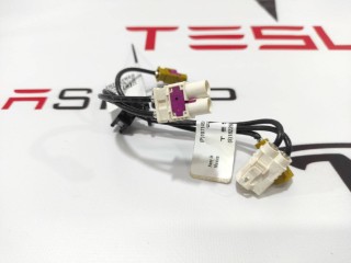 прочая запчасть, ориг. номер 1071451-00-A, Tesla Model S 2012-2016