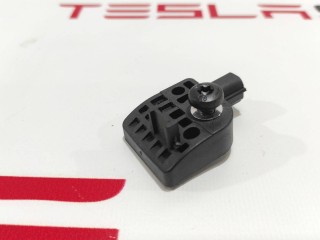 прочая запчасть, ориг. номер 1005274-00-B, Tesla Model S 2012-2016