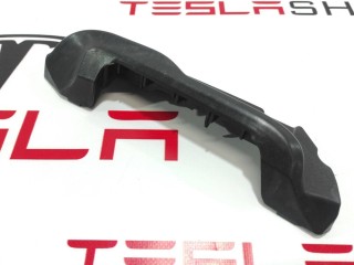 Кронштейн накладки, стойки В, ориг. номер 1114749-00-B, Tesla Model S 2016-2021