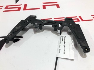 Кронштейн крепления камеры, ориг. номер 1093385-00-D, Tesla Model S 2016-2021