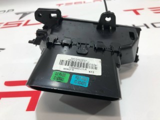 прочая запчасть, ориг. номер 1096880-00-B, 1061734-02-B, Tesla Model S 2012-2016