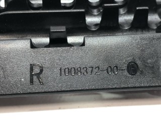 прочая запчасть, ориг. номер 1008372-00-E, Tesla Model S 2012-2016