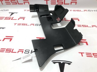 прочая запчасть, ориг. номер 6007446-00-H, 6007717-00-C, Tesla Model S 2012-2016