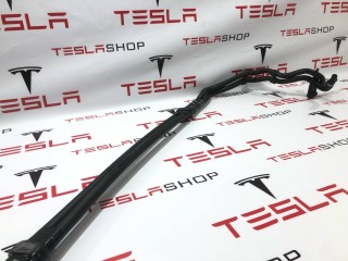 Шланг системы охлаждения - трубопровод порога, ориг. номер 1065887-00-D, Tesla Model S 2016-2021