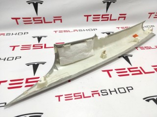 Накладка стойки С, ориг. номер 1086265-01-L, Tesla Model 3 2017-2021