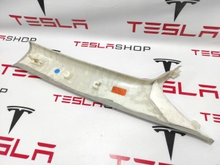 Накладка стойки А, ориг. номер 1086237-81-I, Tesla Model 3 2017-2021