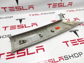 Накладка стойки А, ориг. номер 1086237-71-H, Tesla Model 3 2017-2021