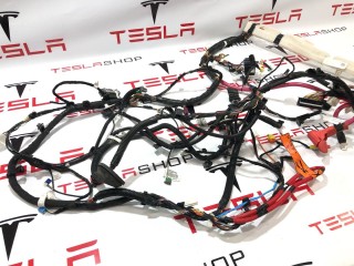 прочая запчасть, ориг. номер 1067955-01-G, Tesla Model 3 2017-2021