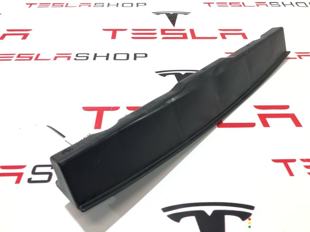 Крепление багажника Tesla Model S, 1009175-00-D, фото 1