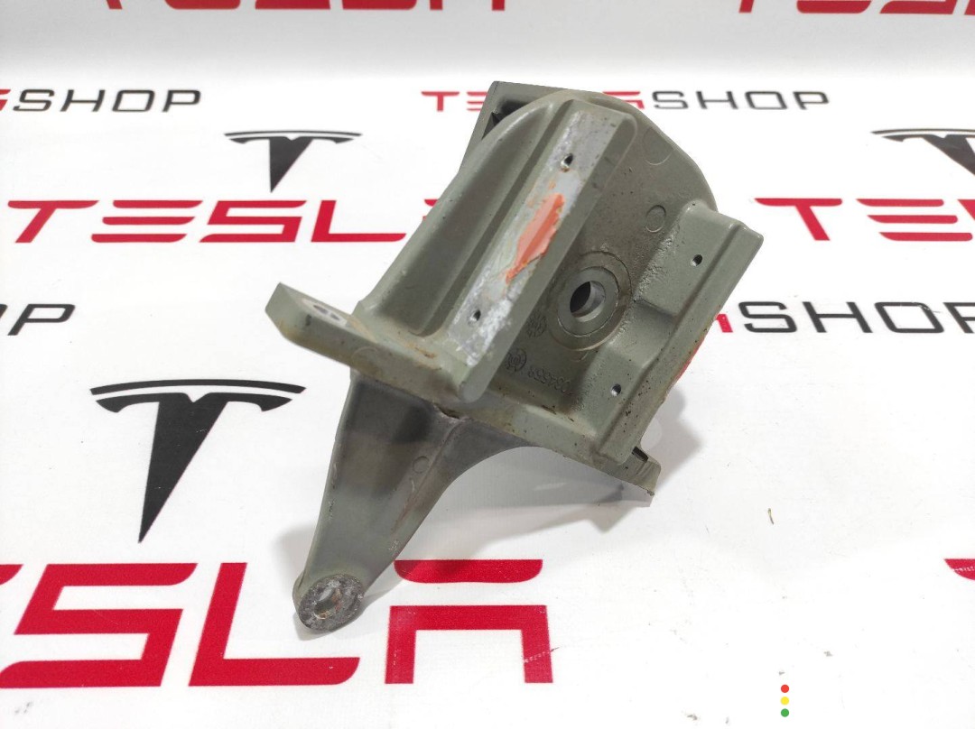 Кронштейн крепления двигателя Tesla Model S 2012-2016, 1034558-S0-E, фото 2