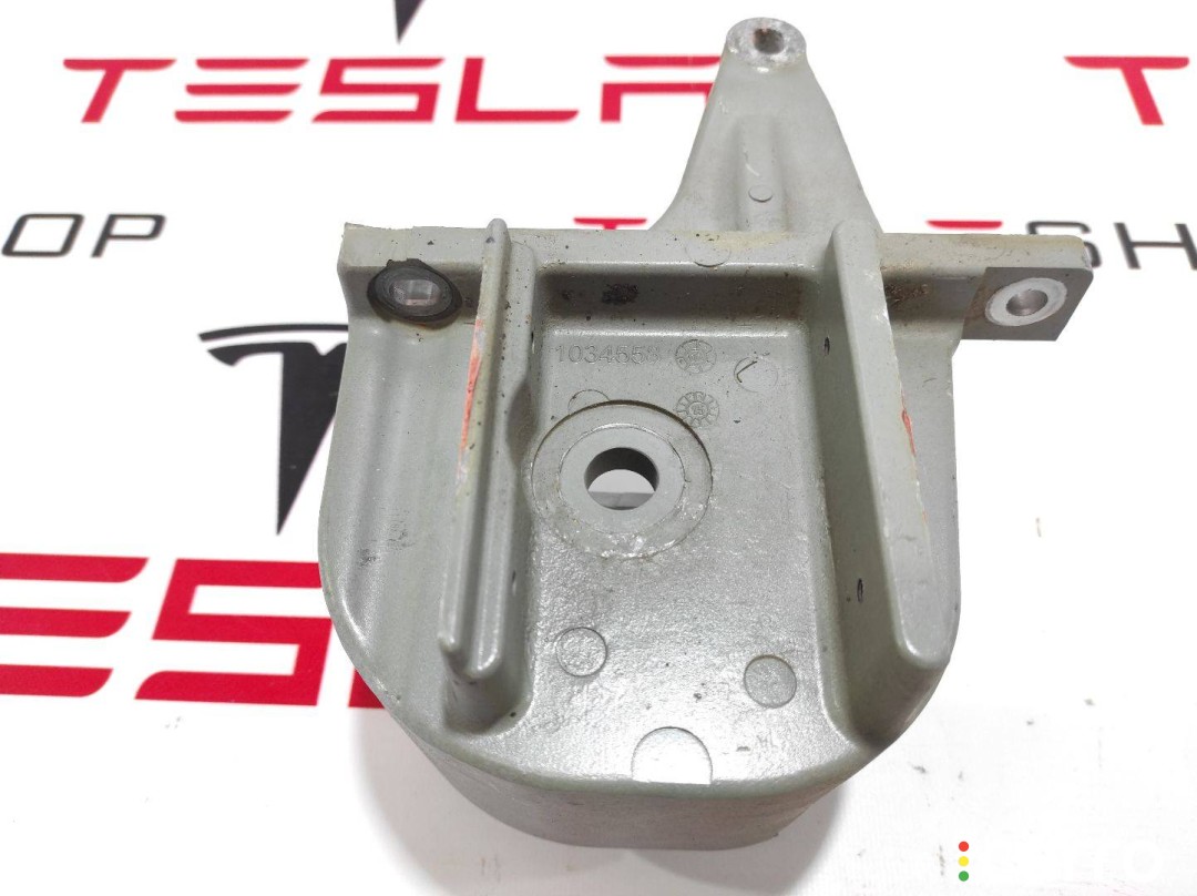 Кронштейн крепления двигателя Tesla Model S 2012-2016, 1034558-S0-E, фото 4