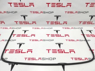 Уплотнитель люка панорамной крыши, Tesla Model S 2012-2016