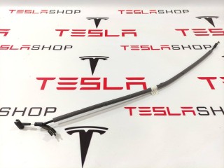 Трос открытия лючка порта зарядки, ориг. номер 1067677-00-C, Tesla Model X 2015-2021