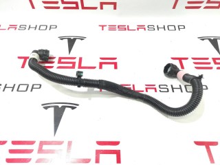 прочая запчасть, ориг. номер 1504722-00-A, Tesla Model 3 2017-2021