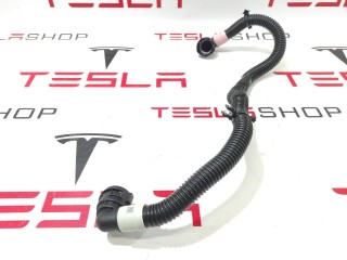 прочая запчасть, ориг. номер 1504722-00-A, Tesla Model 3 2017-2021