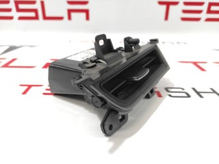 прочая запчасть, ориг. номер 1096880-00-B, 1061734-02-B, Tesla Model X 2015-2021
