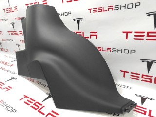 Накладка стойки С, ориг. номер 1073289-00-D, Tesla Model X 2015-2021