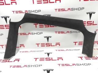 Накладка стекла, подъемной задней двери, ориг. номер 1052334-06-G, Tesla Model X 2015-2021