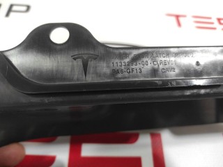 Крышка замка задней двери, ориг. номер 1133293-00-B, Tesla Model X 2015-2021