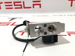 прочая запчасть, ориг. номер 6008481-00-B, Tesla Model X 2015-2021