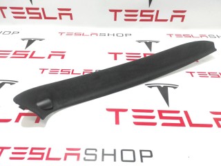 Накладка декоративная стойки A (магнит), ориг. номер 1050294-06-H, Tesla Model X 2015-2021