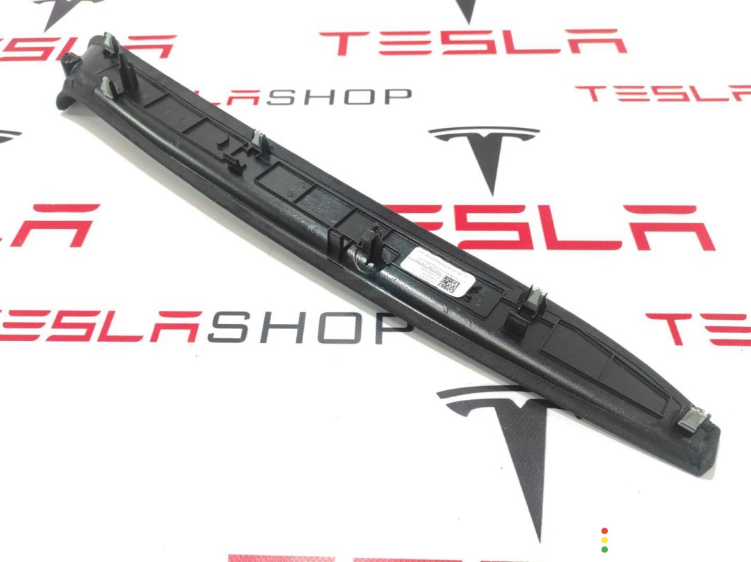 Накладка декоративная стойки A (магнит) Tesla Model X 2015-2021, 1050286-06-H, фото 3