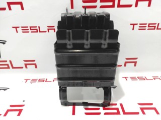 Короб аккумуляторной батареи, ориг. номер 1060776-00-B, 1060244-00-D, Tesla Model X 2015-2021