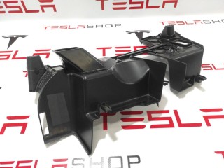 Накладка пластиковая под рулевой колонкой, ориг. номер 1035577-00-D, Tesla Model X 2015-2021