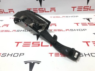 Накладка стойки А, ориг. номер 1496514-00-A, 1035963-00-C, Tesla Model X 2015-2021