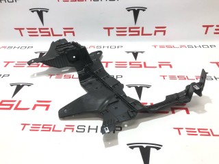 Кронштейн обшивки багажного отделения, ориг. номер 1080701-00-D, Tesla Model X 2015-2021