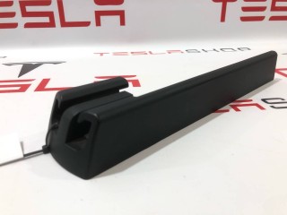 Заглушка салазки сиденья, ориг. номер 1062359-00-E, Tesla Model X 2015-2021