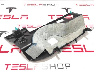 Накладка центральной панели, ориг. номер 1035563-00-C, 1054822-00-A, Tesla Model X 2015-2021