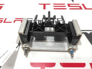 прочая запчасть, ориг. номер 1056505-00-E, Tesla Model S 2012-2016