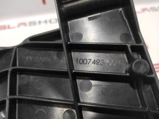 прочая запчасть, ориг. номер 1007493-00-F, Tesla Model S 2012-2016
