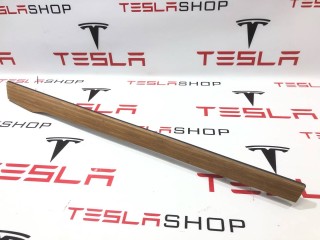 Накладка декоративная обшивки двери, ориг. номер 1036081-23-B, Tesla Model X 2015-2021